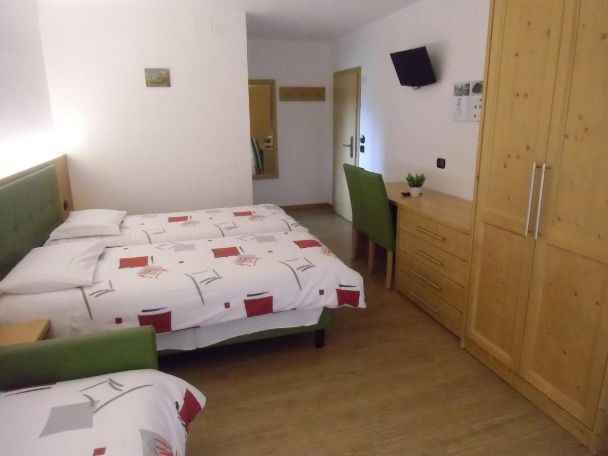Hotel Garni Festil Campitello di Fassa Esterno foto