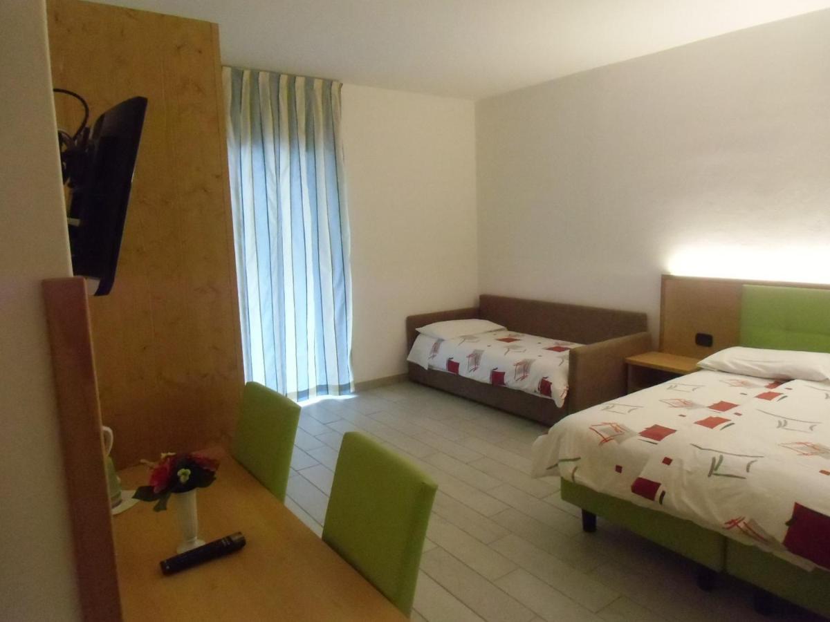 Hotel Garni Festil Campitello di Fassa Esterno foto