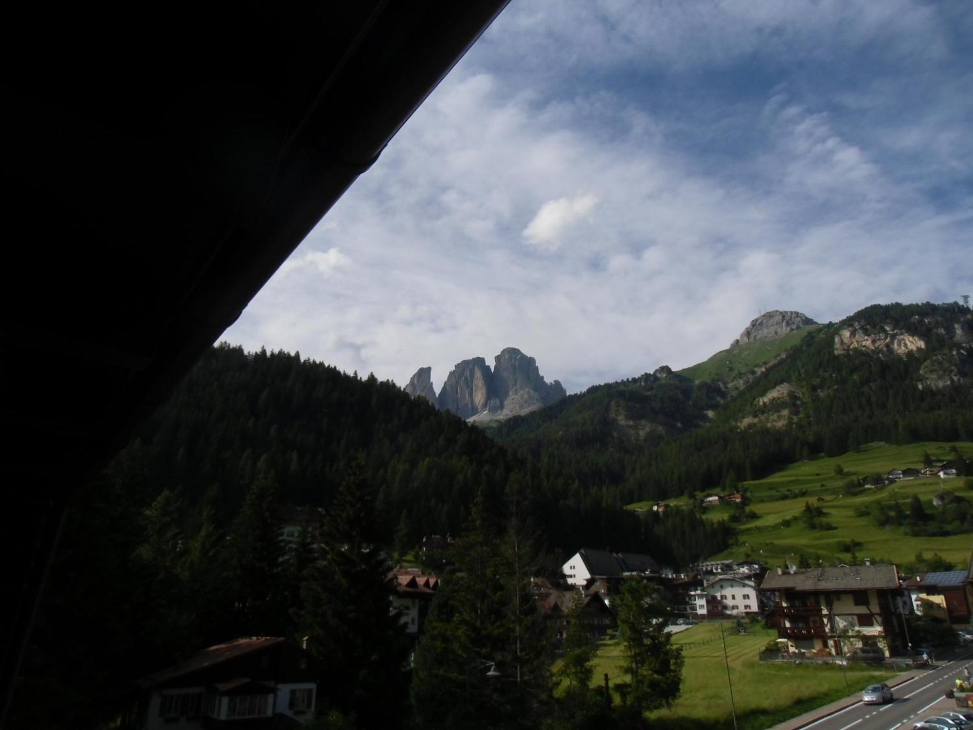 Hotel Garni Festil Campitello di Fassa Esterno foto