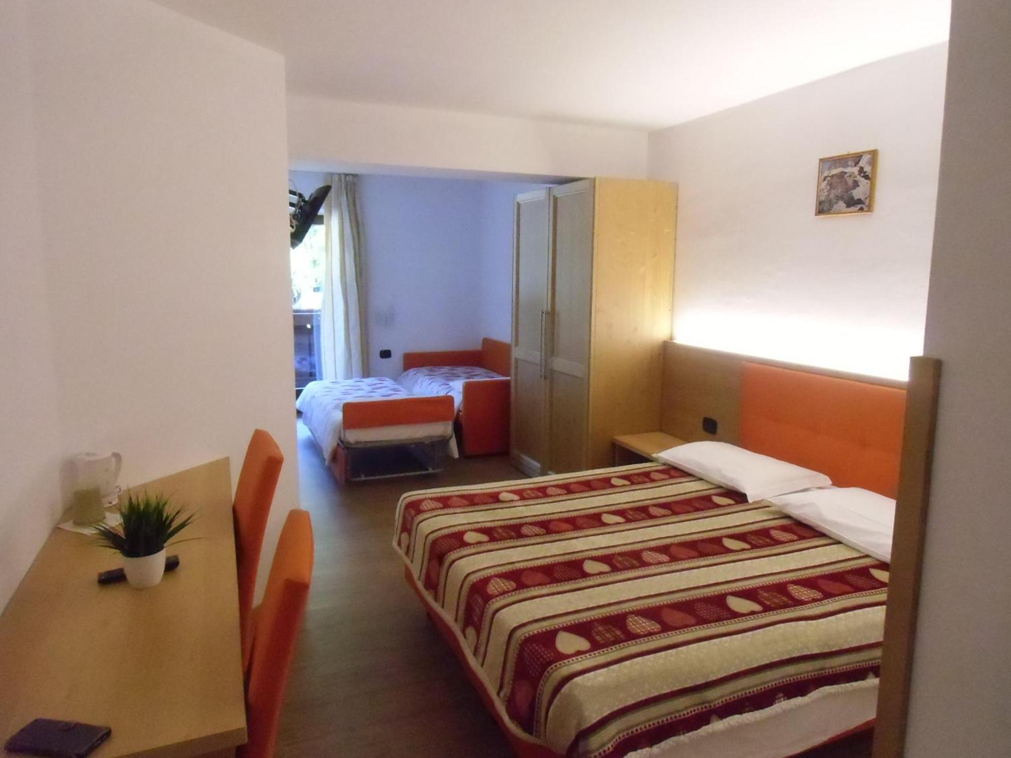 Hotel Garni Festil Campitello di Fassa Esterno foto