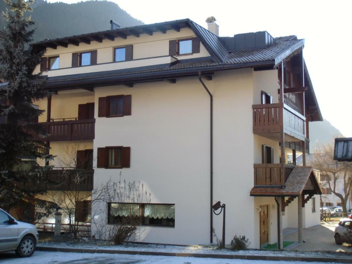 Hotel Garni Festil Campitello di Fassa Esterno foto
