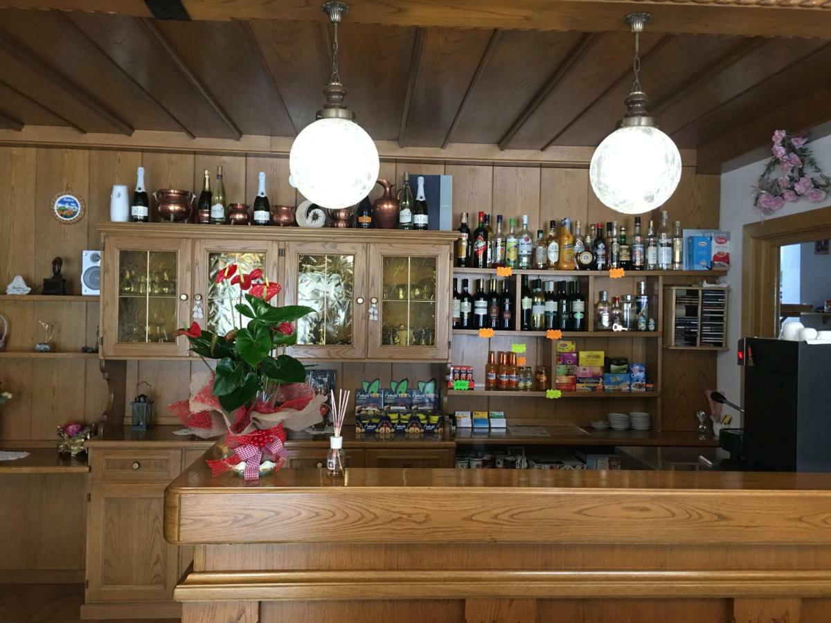 Hotel Garni Festil Campitello di Fassa Esterno foto