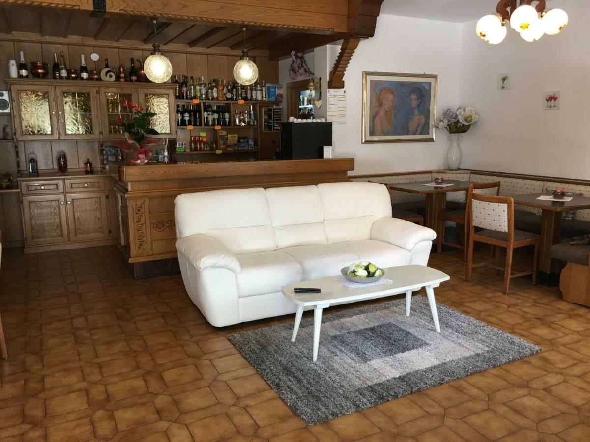 Hotel Garni Festil Campitello di Fassa Esterno foto